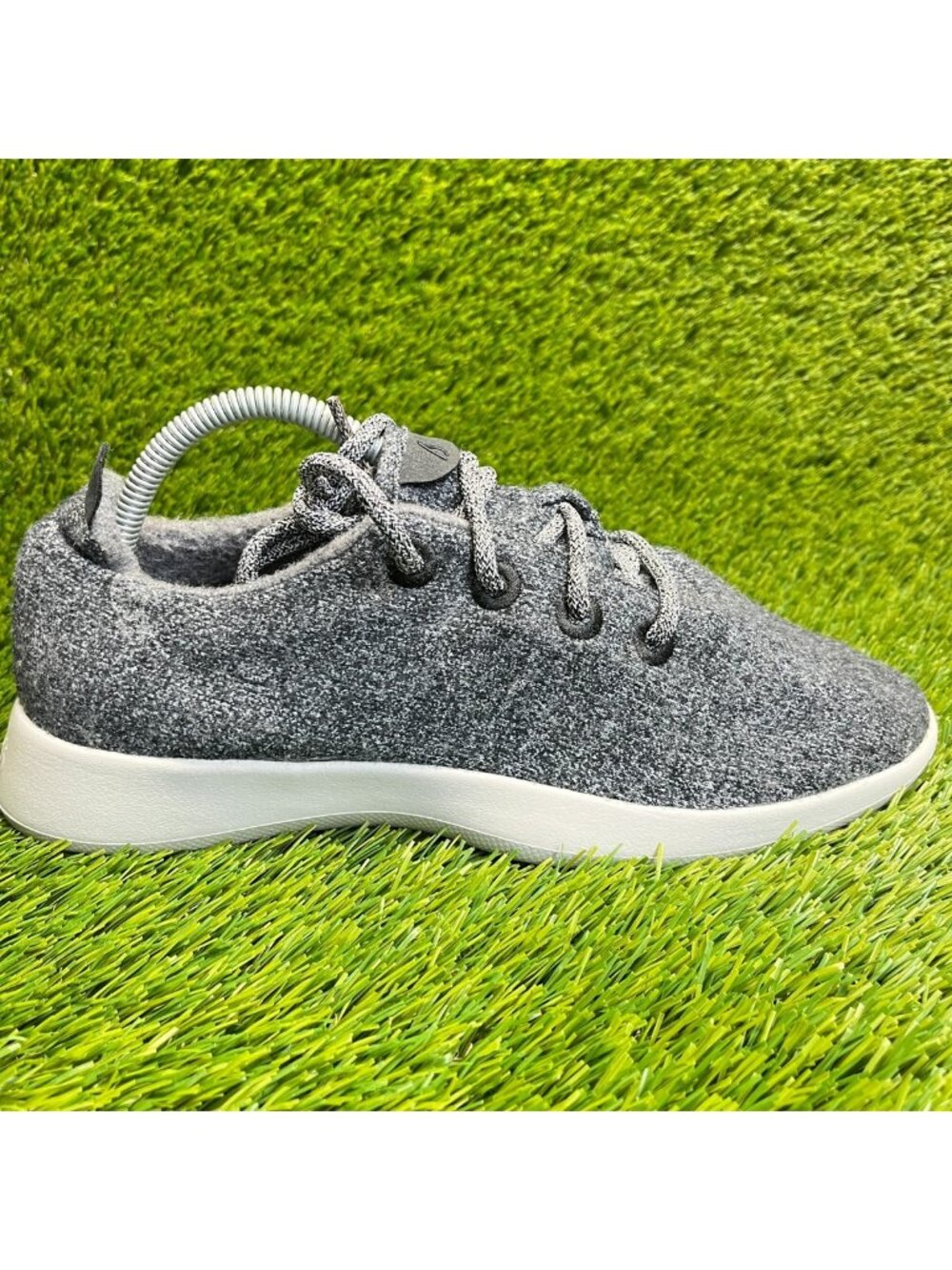 Allbirds Wool Runners Mens Size 10 Gray White Casual Walking Shoes Sneakers